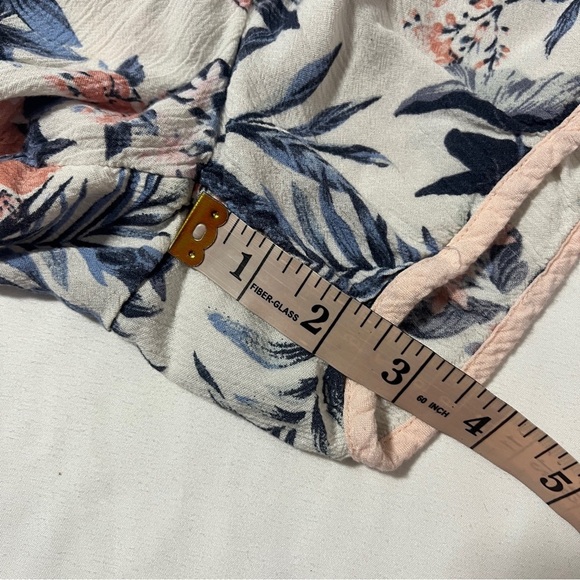 American Eagle Outfitters Floral Print Shorts - Pink and Blue Casual Beach - Picture 9 of 9